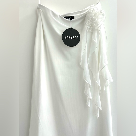 BNWT - Deema Maxi Skirt in Ivory - Picture 4 of 6